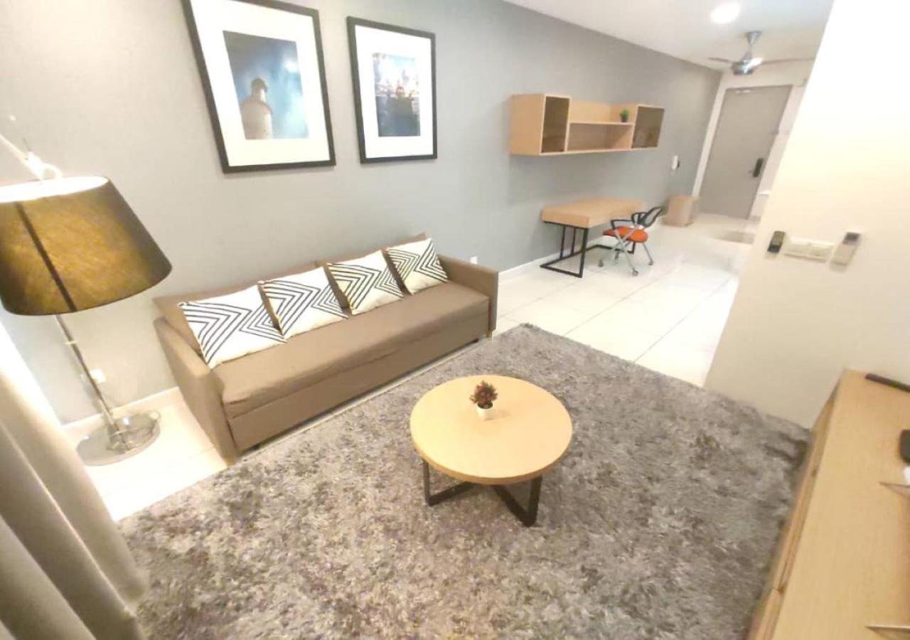 Suites At 1Tebrau Johor Bahru Luaran gambar