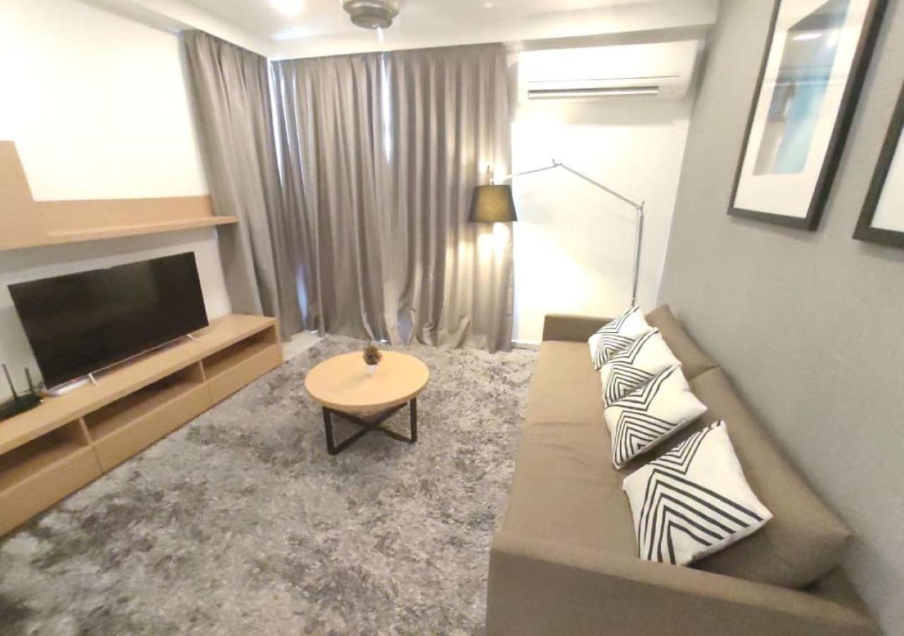 Suites At 1Tebrau Johor Bahru Luaran gambar